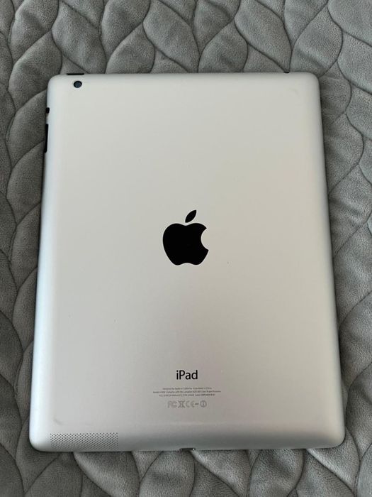 Планшет Apple IPad 4