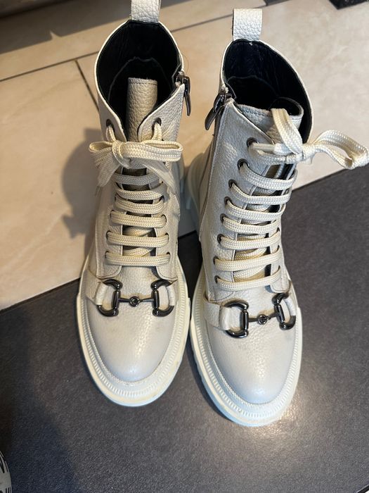 Обувки от естесвена кожа