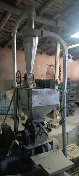 Un tegirmon sotiladi