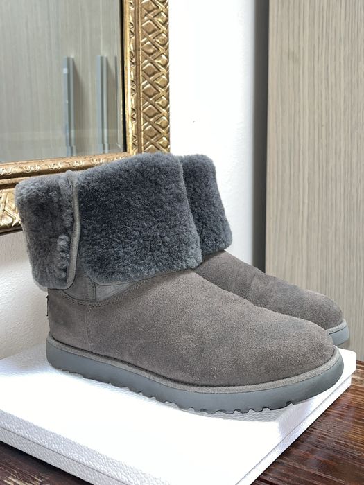 UGG 'Amie', grey, classic slim boots