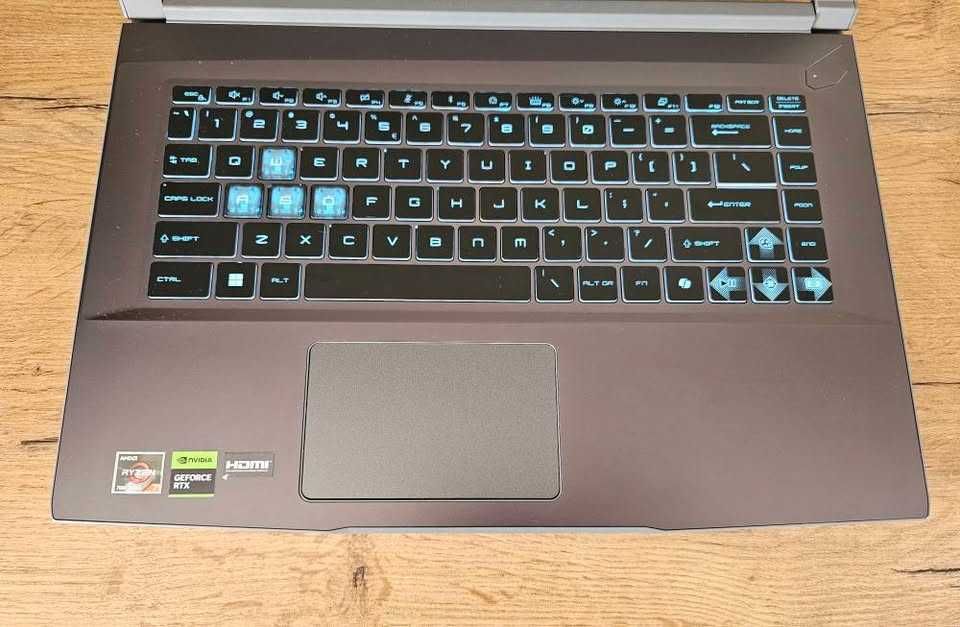 Laptop gaming MSI Thin A15 \ Ryzen 7 7735HS + RTX-4060