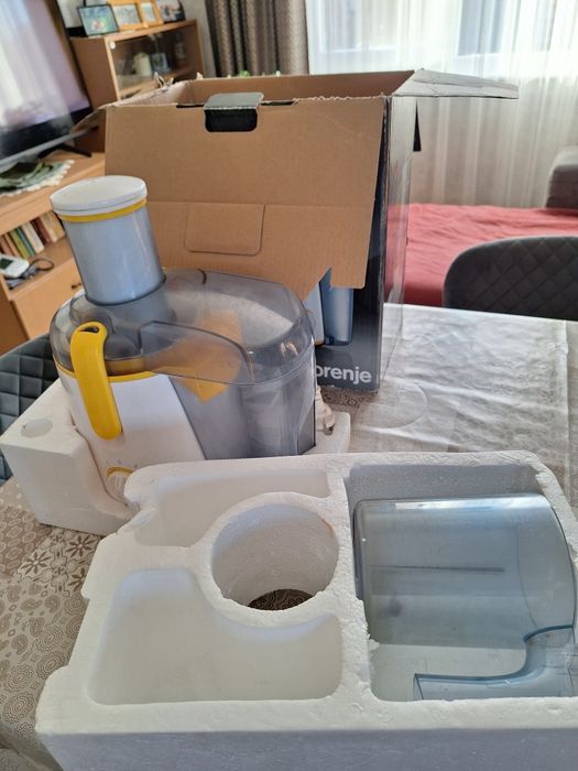 Сокоизстисквачка Gorenje JC 800Y