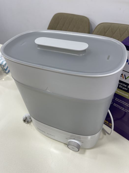 Sterilizator Philipe Avent cu uscator