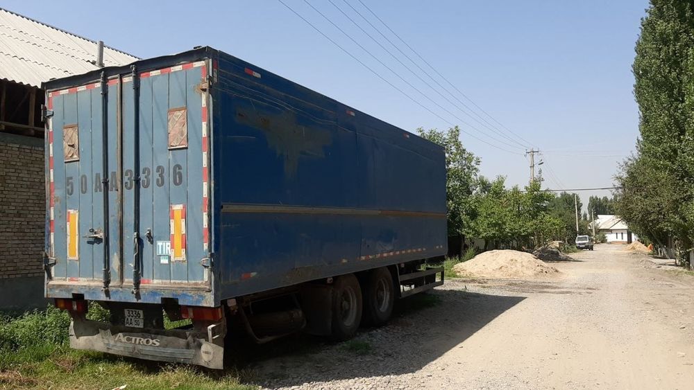 Schmitz pritsep izaterma 2001