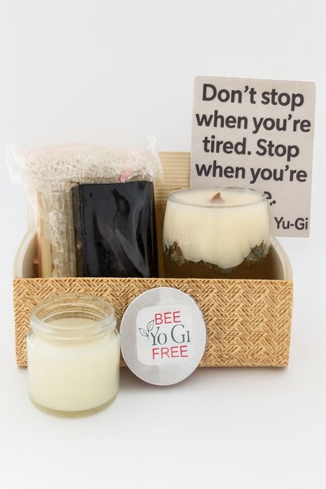 Set cadou natural – lumânare parfumată, săpun handmade cafea & scorțiș