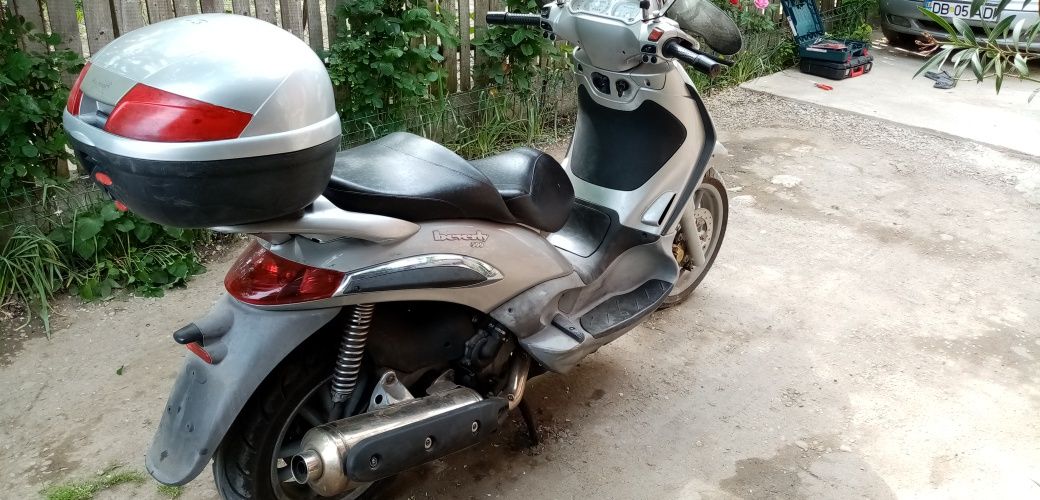 Piaggio beverly 500