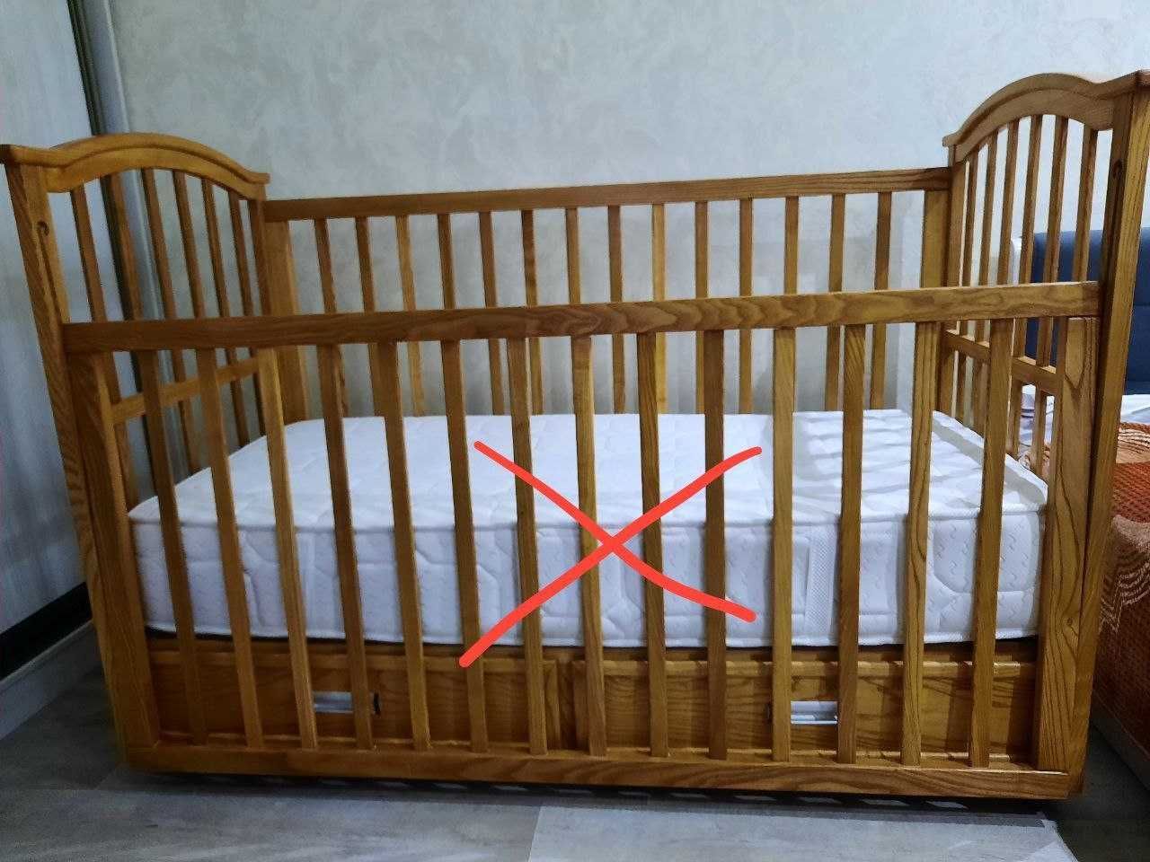 Продам детскую деревянную кровать БЕЗ МАТРАСА