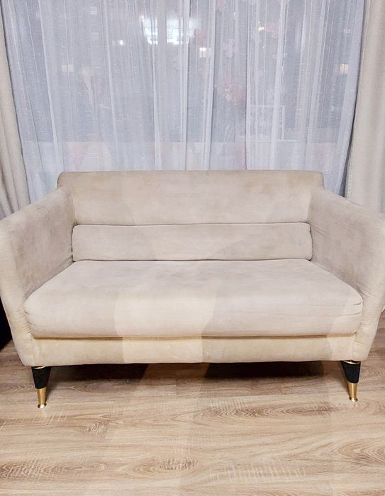 Двухместный диван, срочно!