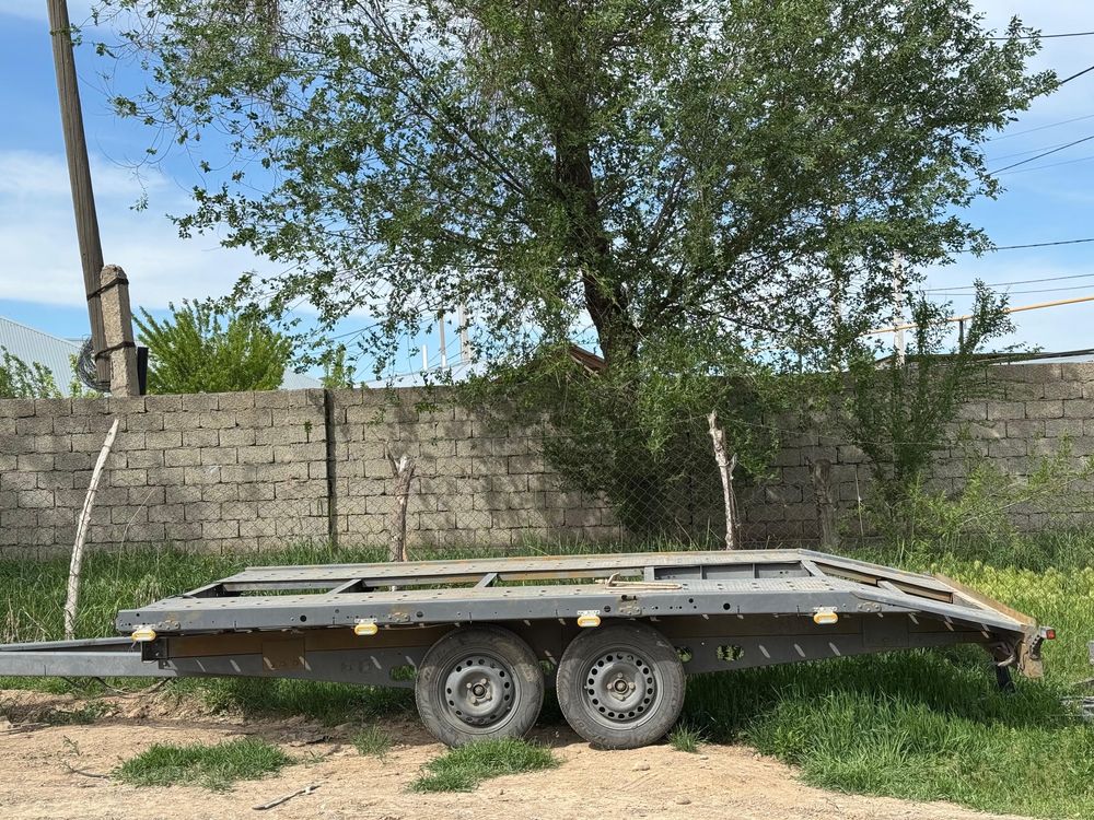 Прицеп автовоз эвокуатор
