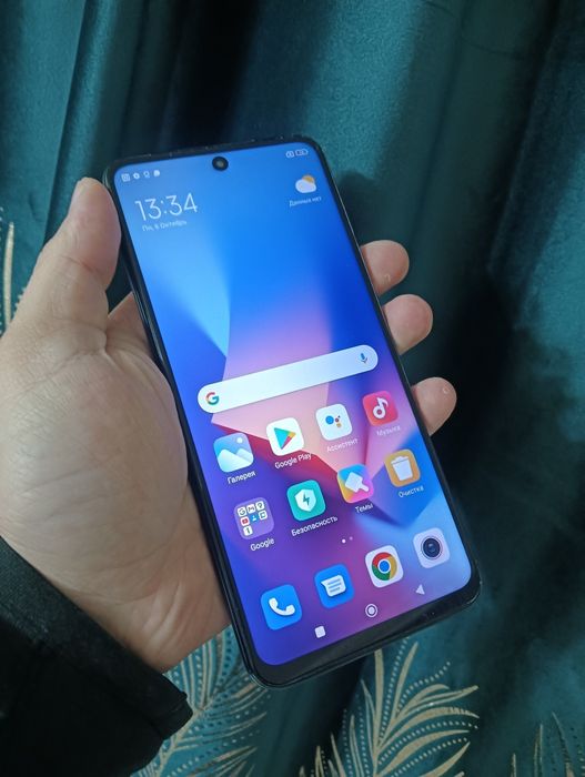 В продаже Redmi Note 9 pro.