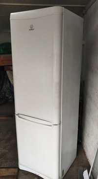 холодильник Indesit B18