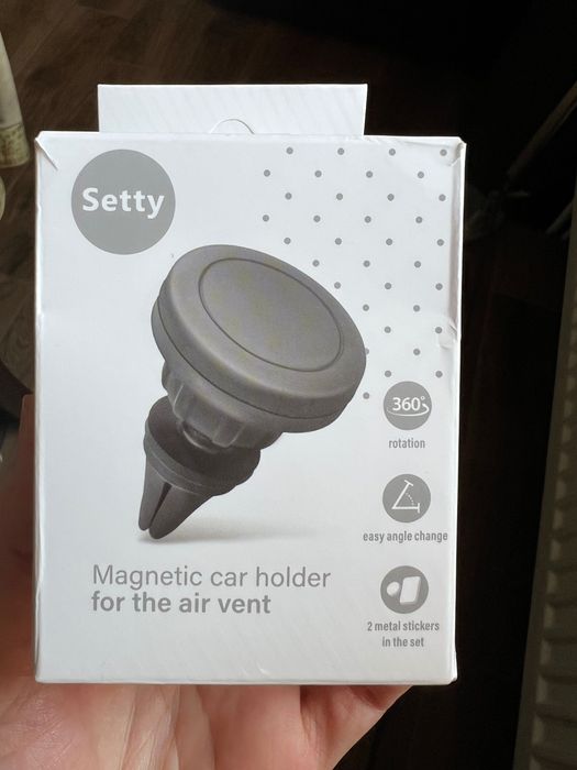 Магнитен car holder за мобилен телефон