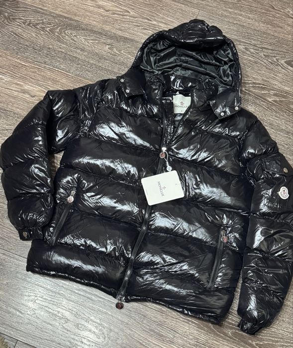 Geaca M.O.N.C.L.E.R marimi XL si XXL