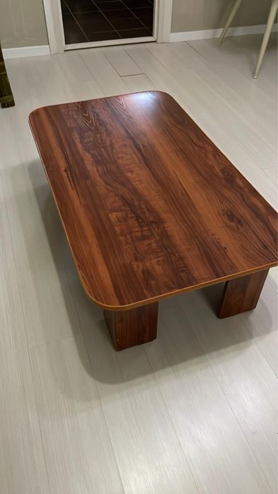 Продам стол из качественного материала