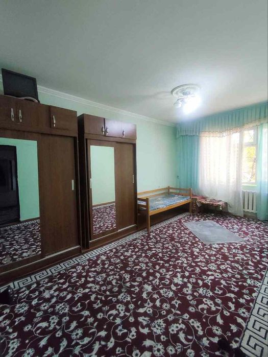 Срочно Сдам 3х комнатную . Семье или Студентам!!!