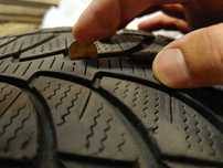 Зимни гуми 235 65 17 Bridgestone