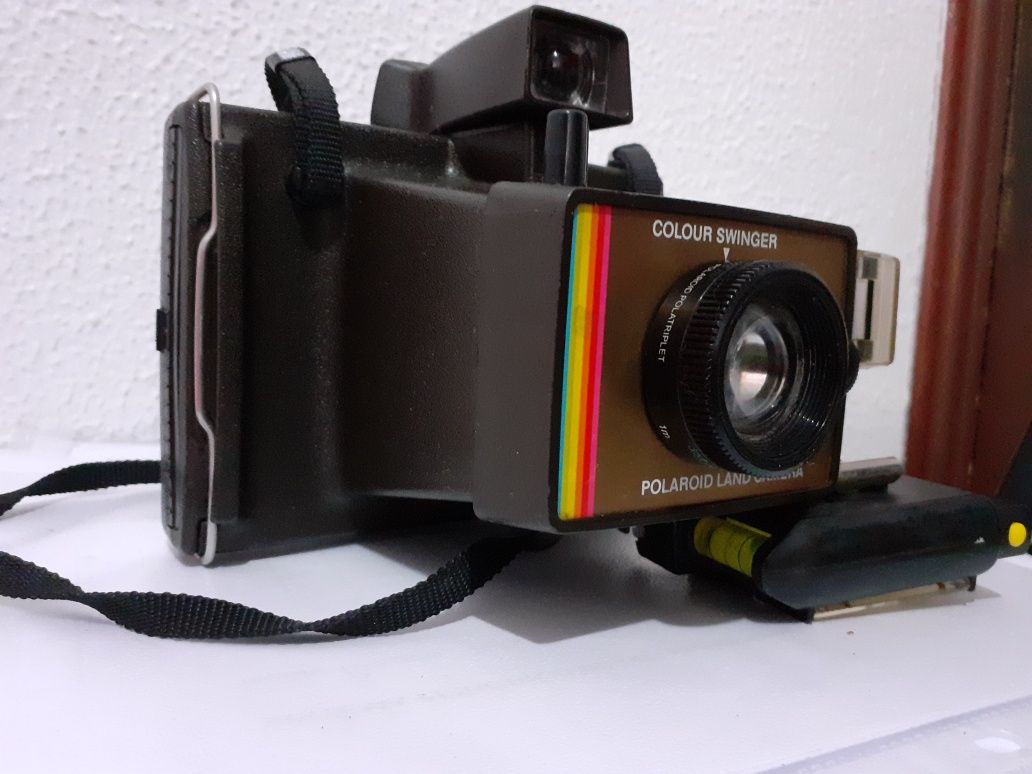 Aparat foto vintage Canon Prima zoom 76 siPolaroid  Camera de colectie