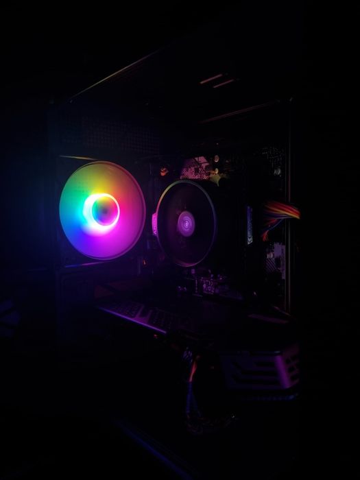 PC Gaming | RX 580 8GB XFX | Ryzen 5 1600AF | 16 GB Crosair 3200 mhz
