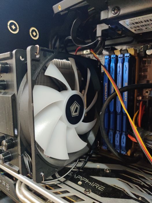 PC Gaming I7 4790K, Radeon RX580 8GB, 20GB RAM Monitor Tastatura mouse