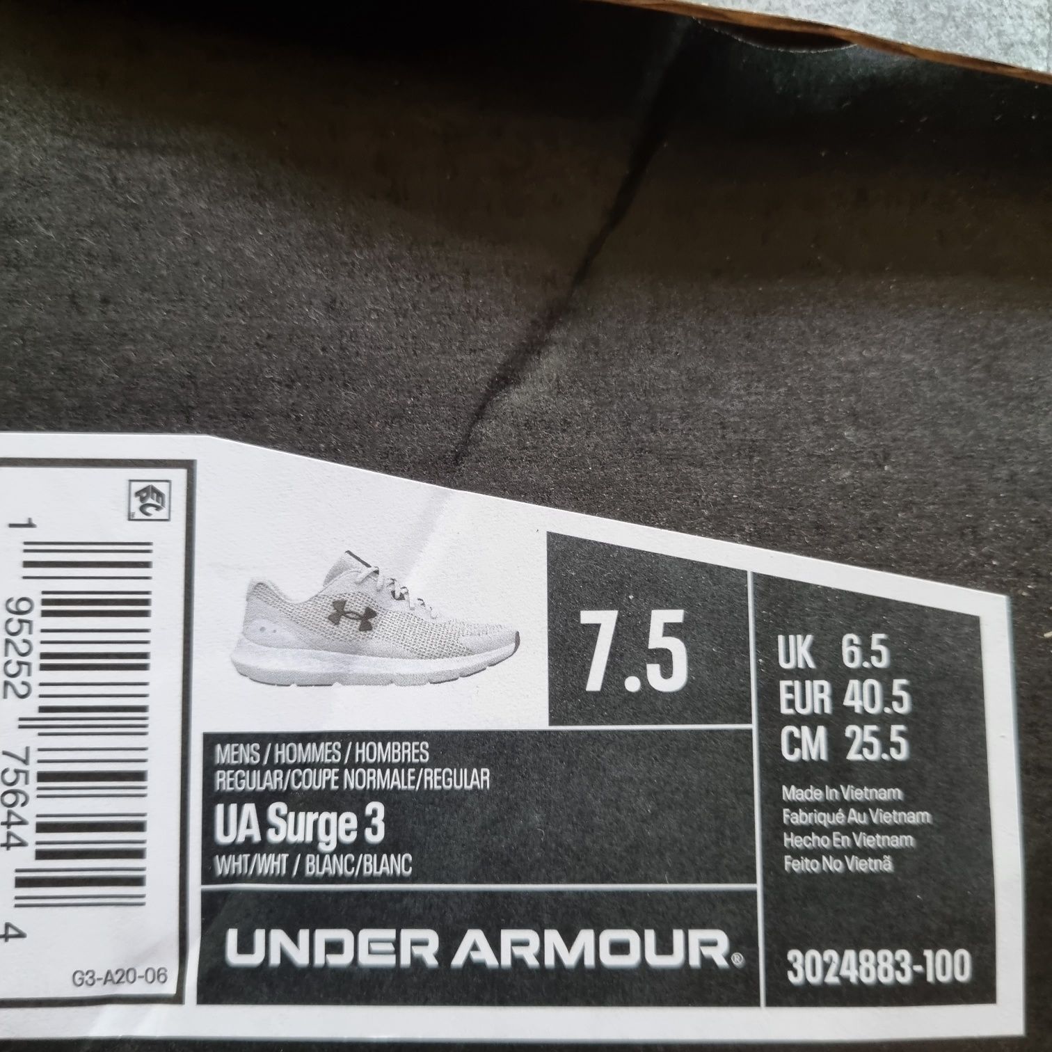 Adidasi UNDER ARMOUR, nr.40,5,albi, bărbătești. Noi.