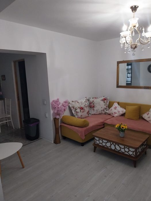 Inchiriez casa aproape de Aurel Vlaicu ( Medeea)