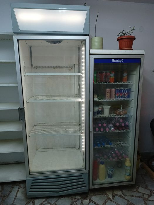 Хладилници плюсове Ветрино напълно изрядни.Плащаш само големия.