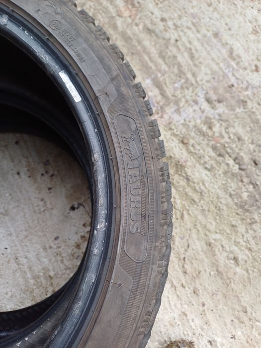 235/45 R18 2 anvelope bune !
