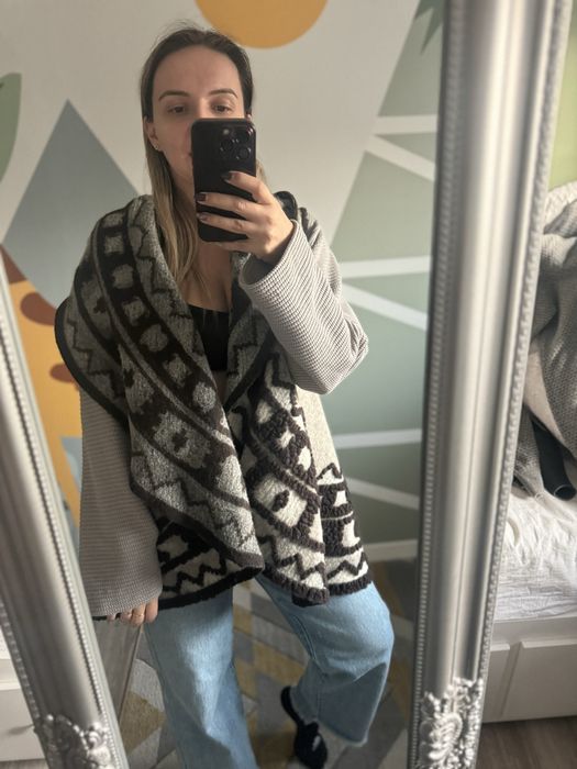 Cardigan din lana cu maneci tricotate bumbac