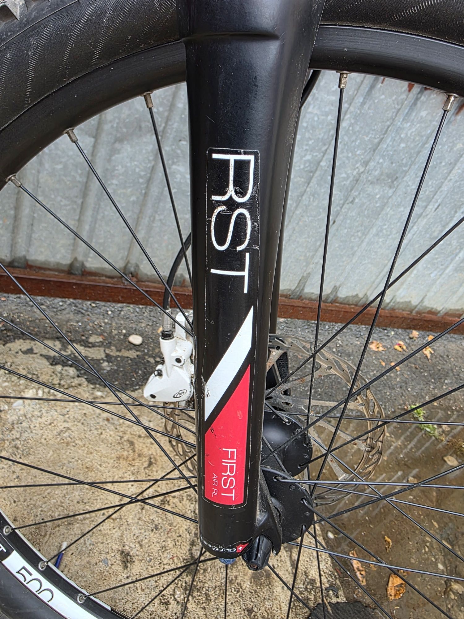Bicicletă Ghost Edition 6000 Special Edition Frane hidraulice Avid 26