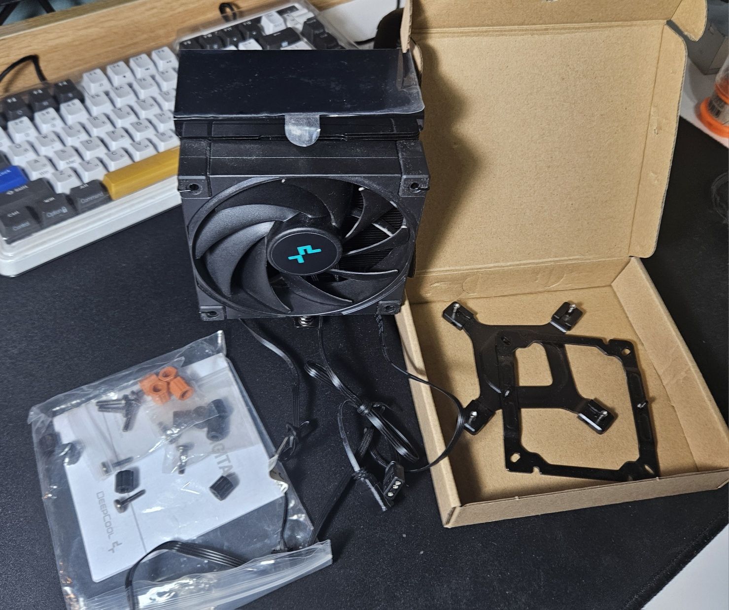 Башенный кулер deepcool ak500s digital с экранчиком