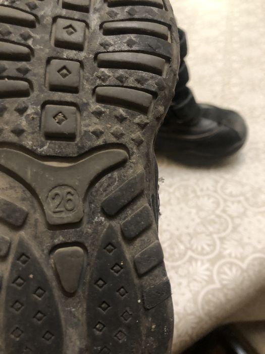 Продам теплые ботинки для мальчиков