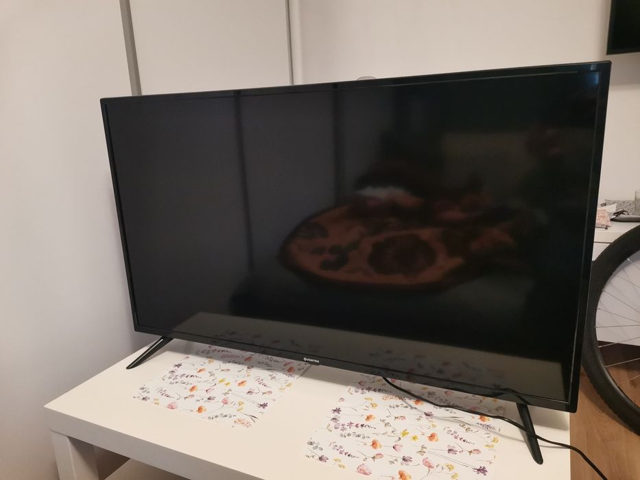 Televizor Vortex 102cm