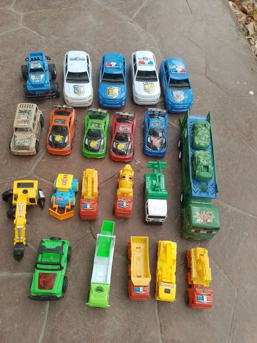 Lot de jucarii       .