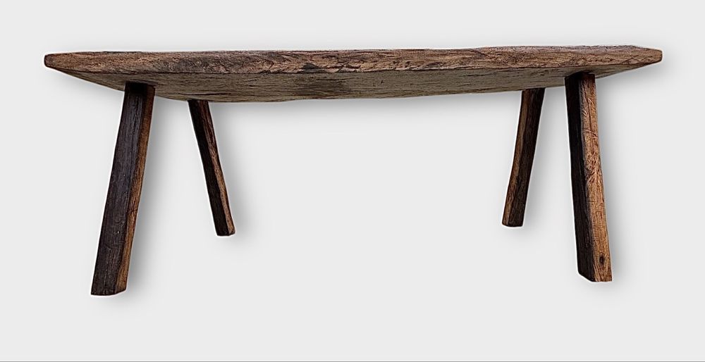 Masa veche lemn frasin confectionata prin cioplire