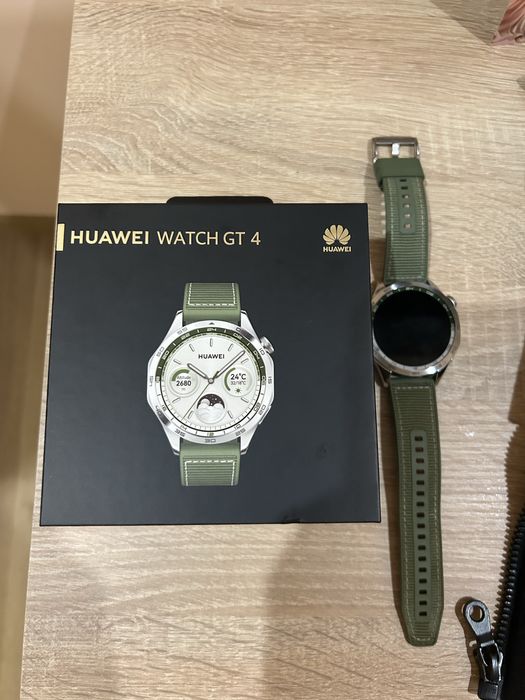 Продавам HUAWEI WATCH GT4 Green