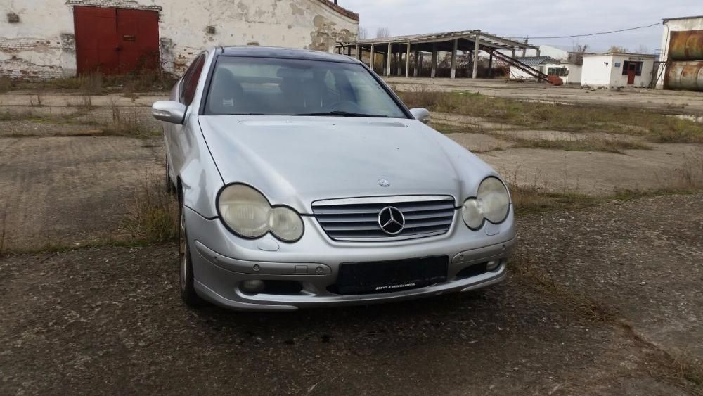 Dezmembrez Mercedes C coupe 200 Kompressor Sport Coupe 2002 w203