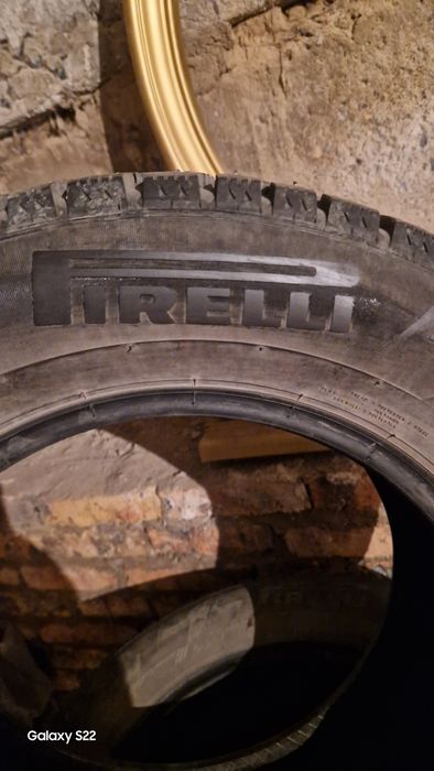 215 65 R16 Pirelli
