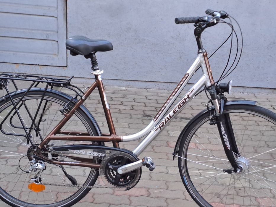 ***bicicleta de dama pe 28" ***