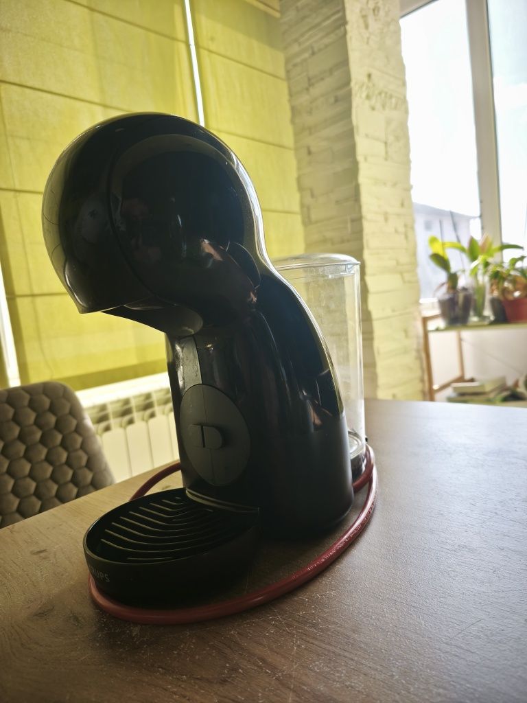 Машина Dolce gusto