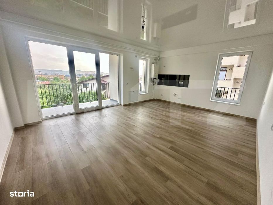 Garsoniera 33 mp, balcon, bloc nou, zona Centrala