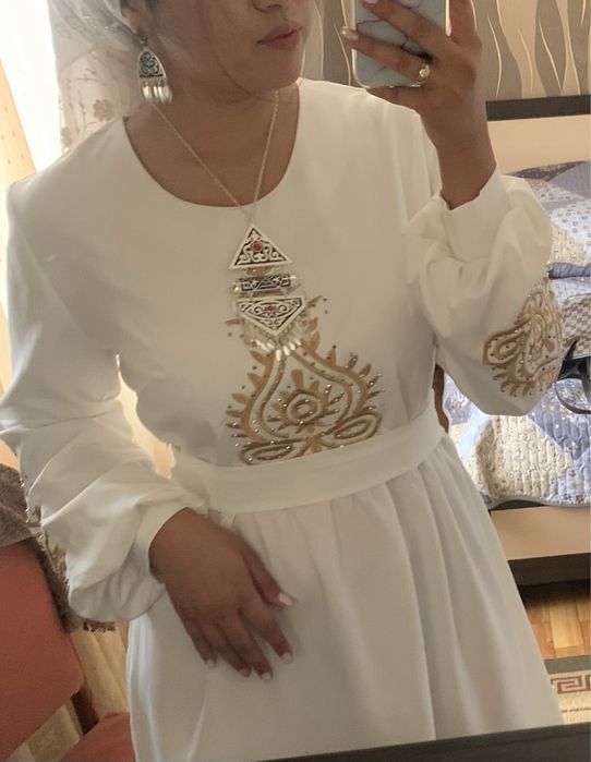 Платье и жакет в национальном стиле