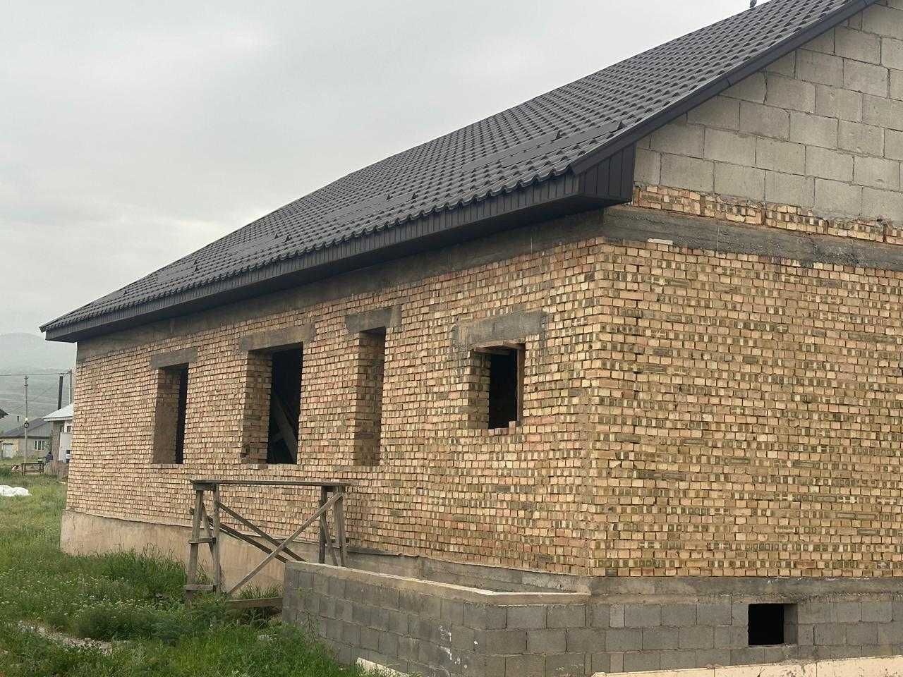 Продается не достроенный дом