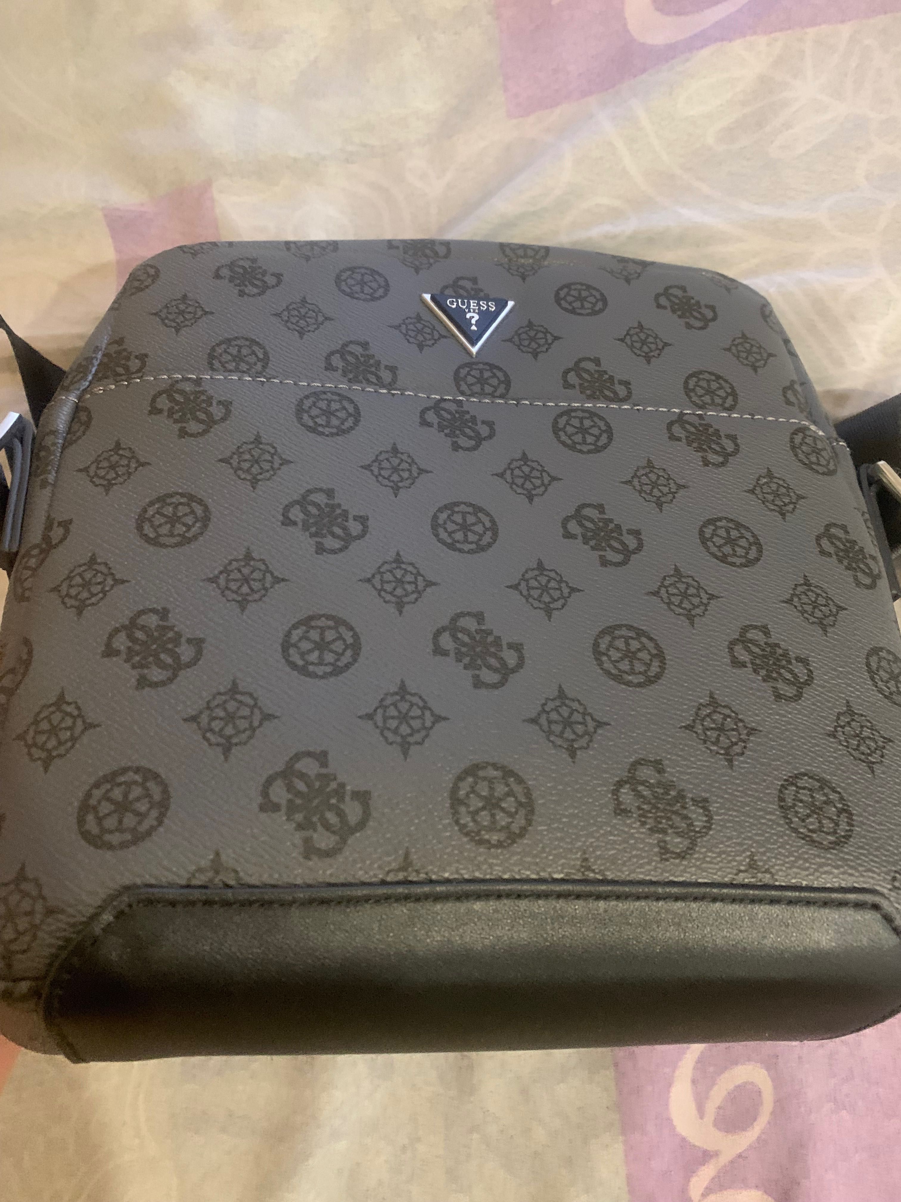 Мъжка чанта Guess