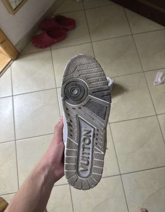 LV skate grey 45