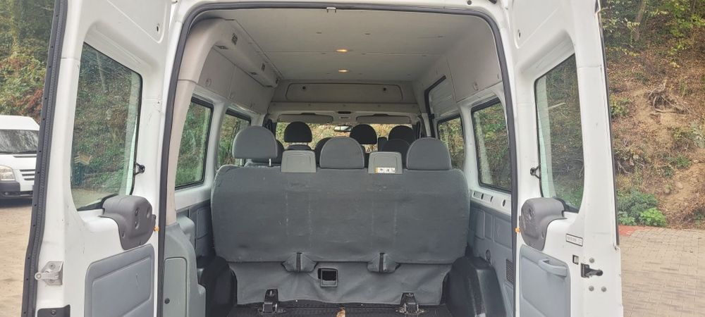 Ford Transit/8+1/2013/2.2-125cp/aer condiționat fata-spate/euro 5