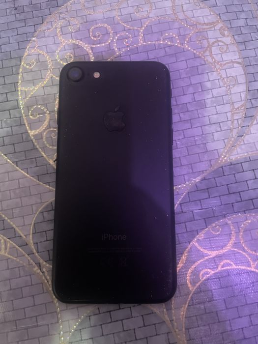 Продам айфон 7 без коробки