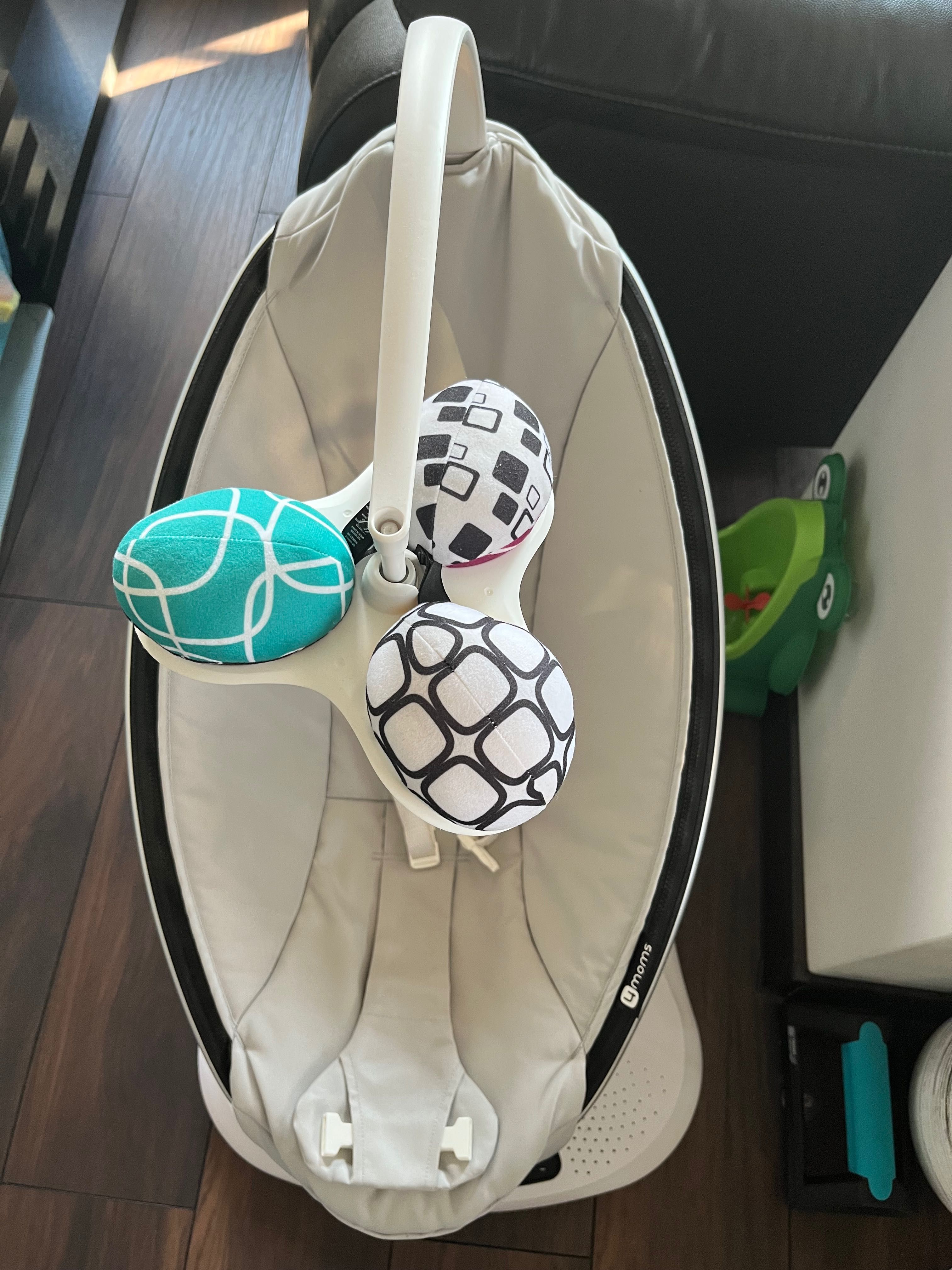 Електрическа люлка 4moms mamaRoo 4.0