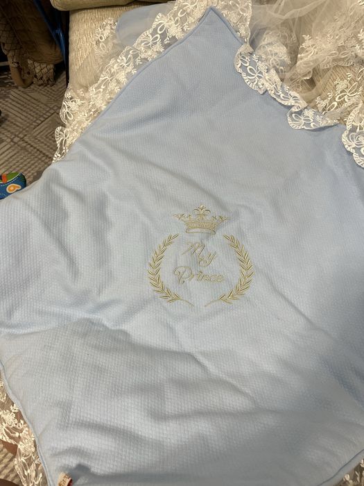 Продам комплект на выписку для мальчика