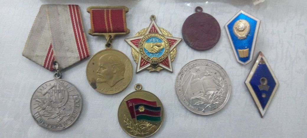 Разные медали ..