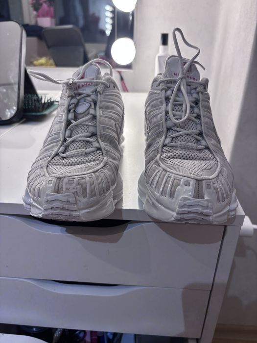 Nike shox бели обувки